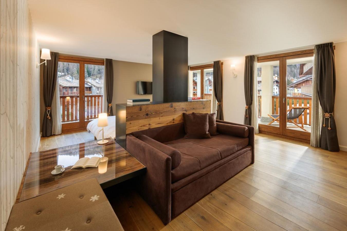Montana Lodge&Spa La Thuile Esterno foto