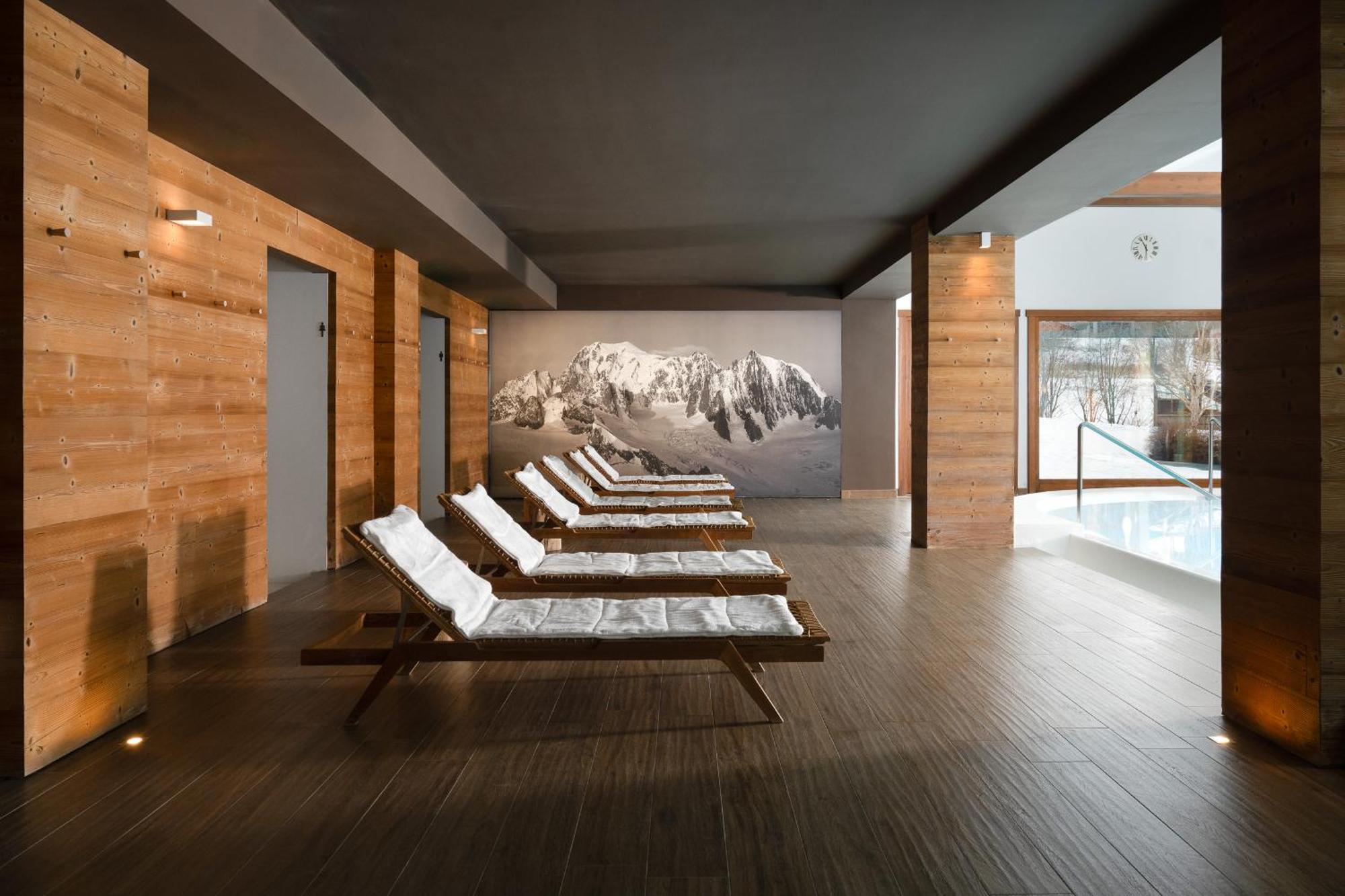 Montana Lodge&Spa La Thuile Esterno foto
